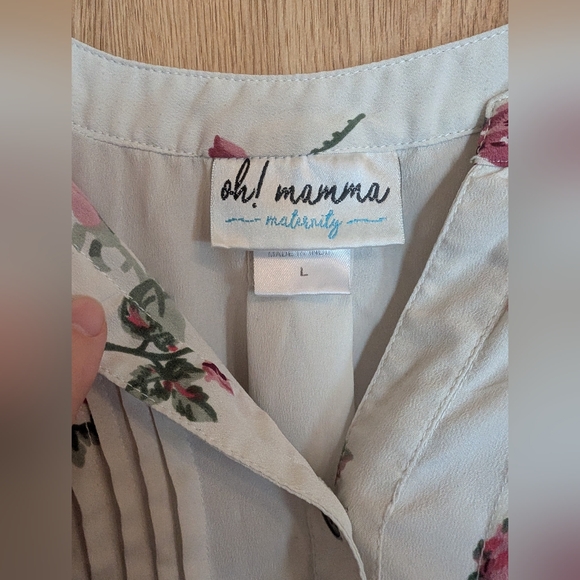 Pretty Maternity Top - Picture 2 of 2